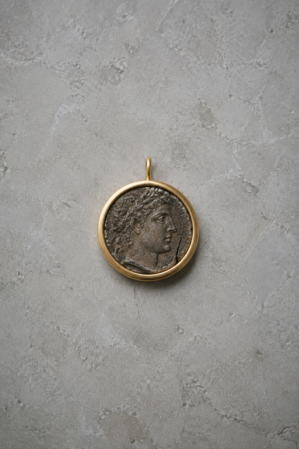 Aurelia pendant collection
