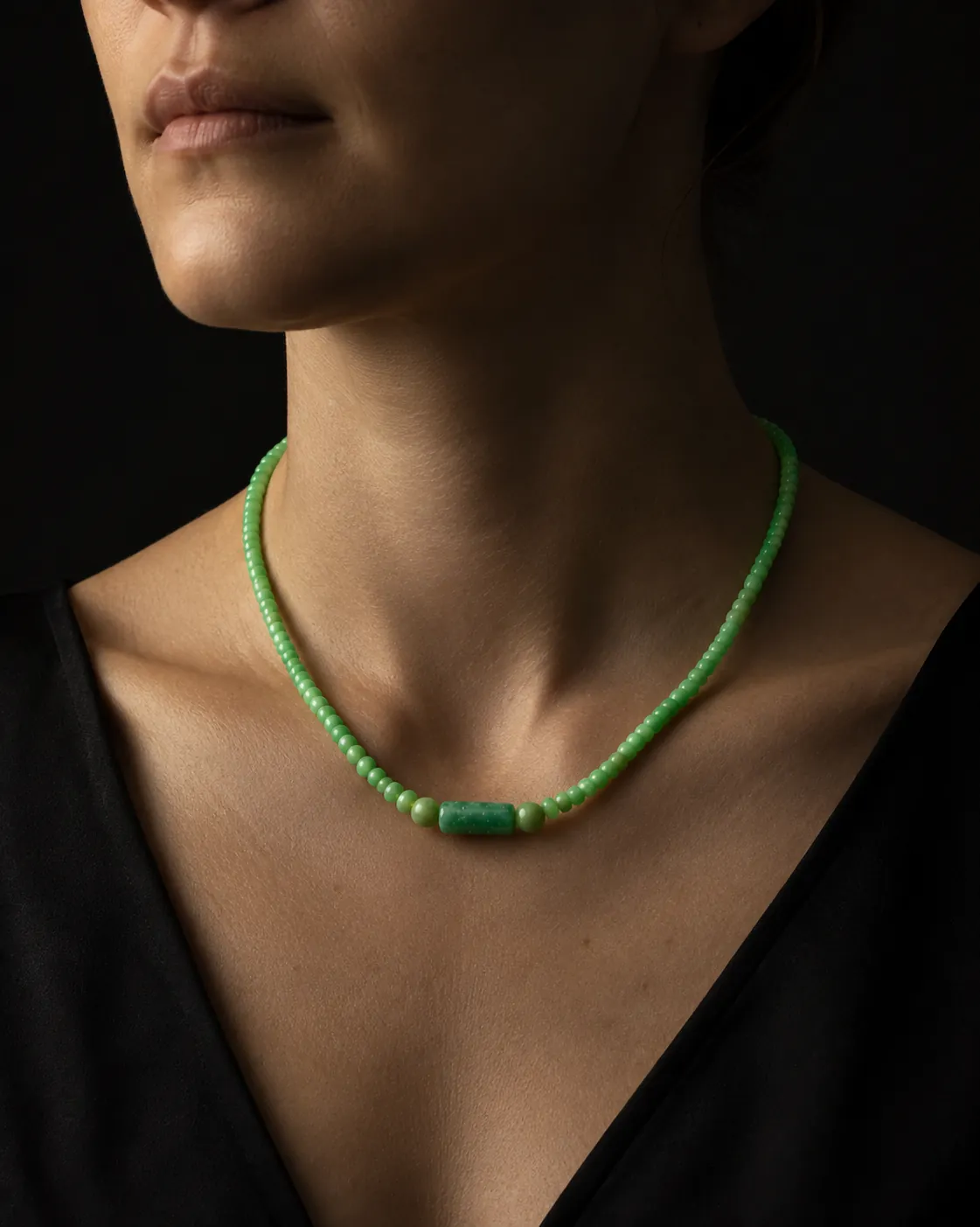 Reconstrucción editorial de una mujer romana llevando un collar de cuentas de vidrio